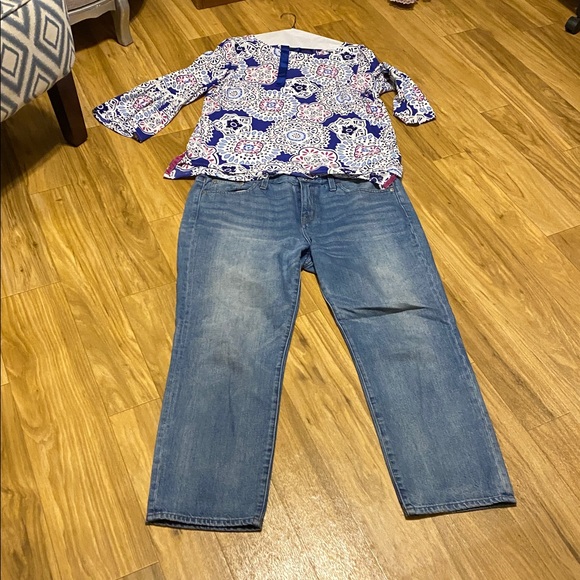 Bundle of Madewell size 32/14 boyfriend jeans w C&I floral blouse; size L - Picture 10 of 10